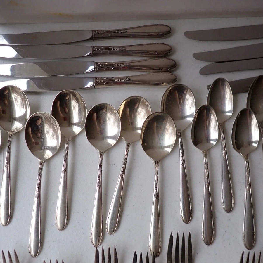 Oneida Heiress Sterling, 1942 flatware